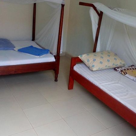 Hotel Knowledge For Change House à Fort Portal Extérieur photo