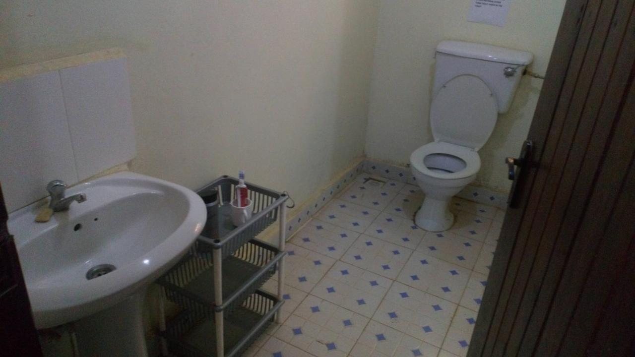 Hotel Knowledge For Change House à Fort Portal Extérieur photo